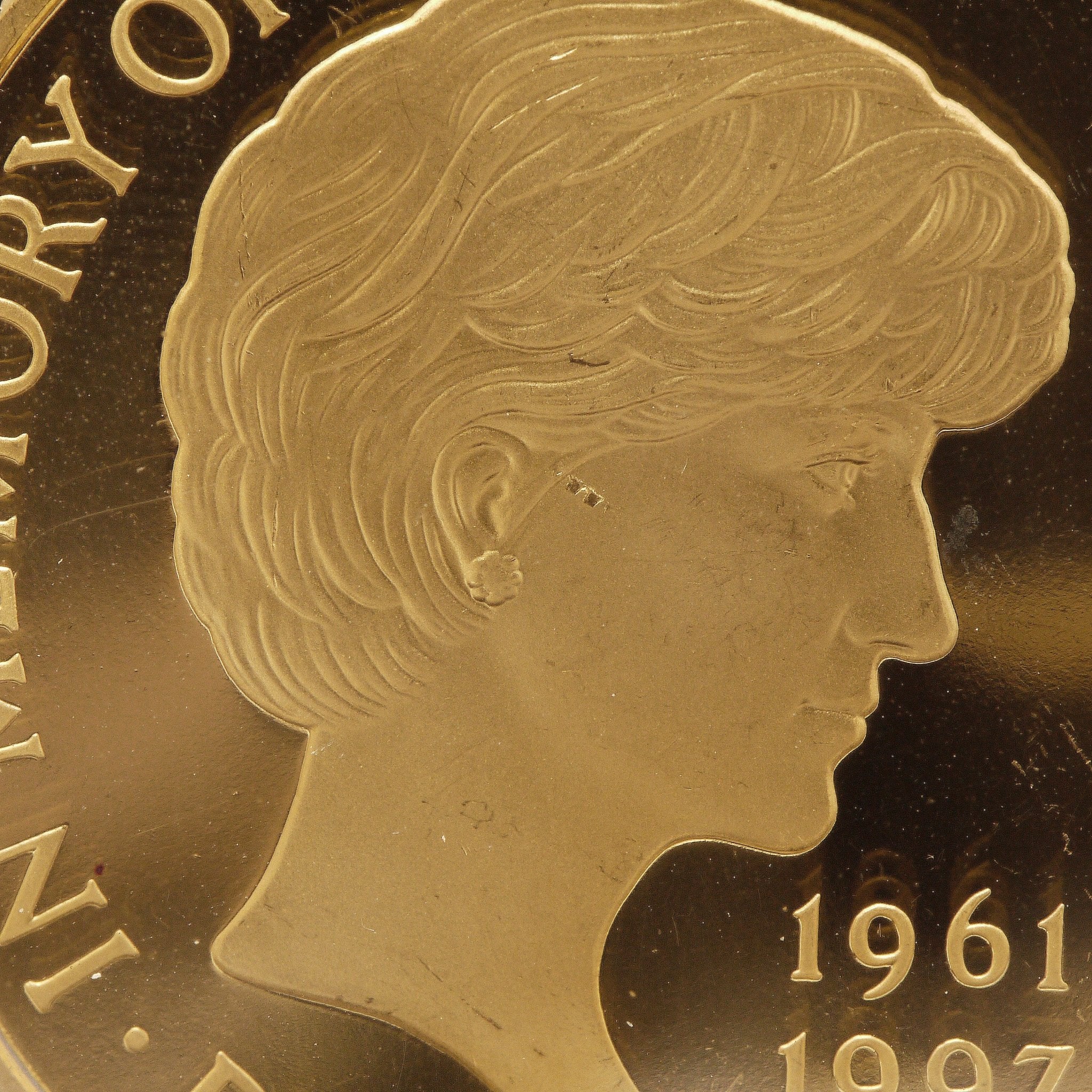 イギリス 5ポンド金貨 1999年 ダイアナ追悼 ロンドン鋳 PCGS PR64DCAM - NJ BUYER'S MARKETPLACE