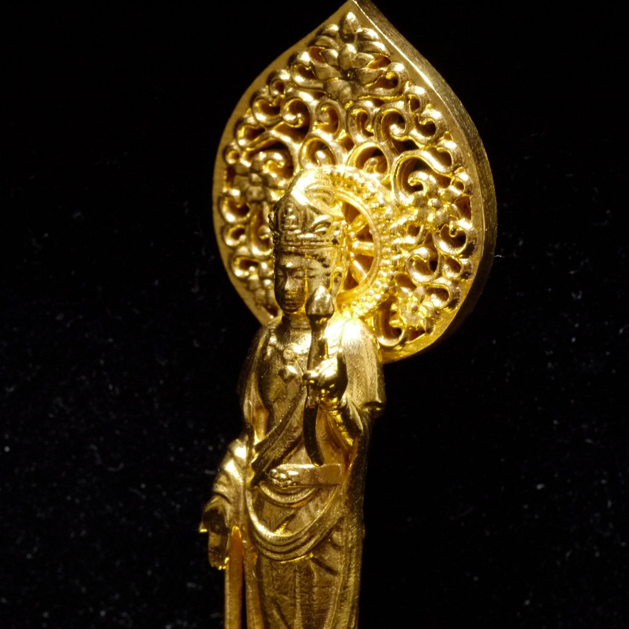 【新品】聖観音菩薩 18金製彫像 上川宗照・作 仏教 仏具 - NJ BUYER'S MARKETPLACE