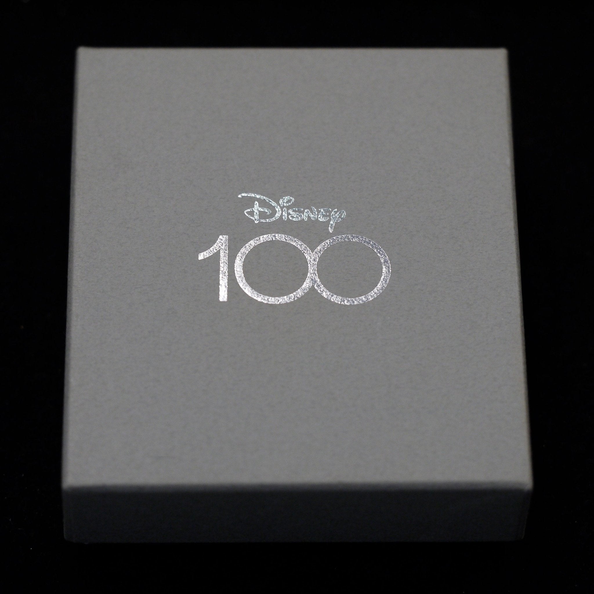 ディズニー 純プラチナ10グラム小判 ミッキーマウス ウォルト・ディズニー100周年記念 元箱付属 - NJ BUYER'S MARKETPLACE