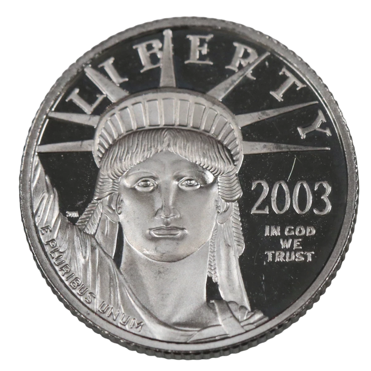 NJ BUYER'S MARKETPLACEの2003年米国プラチナ・イーグル25ドル硬貨。自由の女神が刻印された純度99.95%のプラチナコイン。