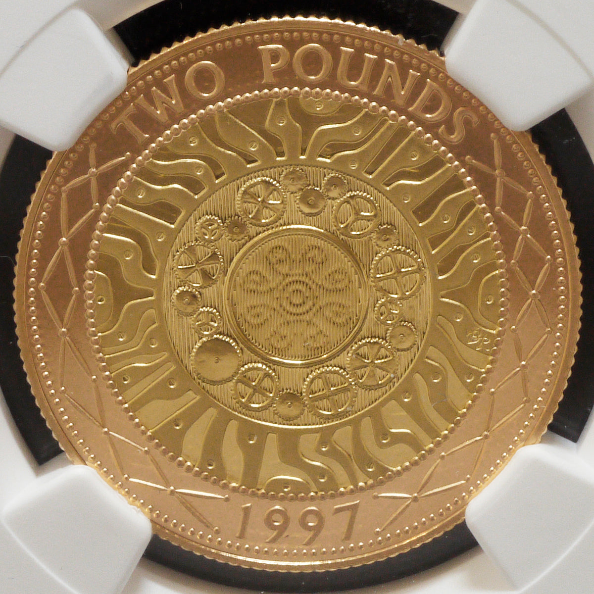 イギリス 2ポンド金貨 1997年 エリザベス2世 ロンドン鋳 NGC PF69 