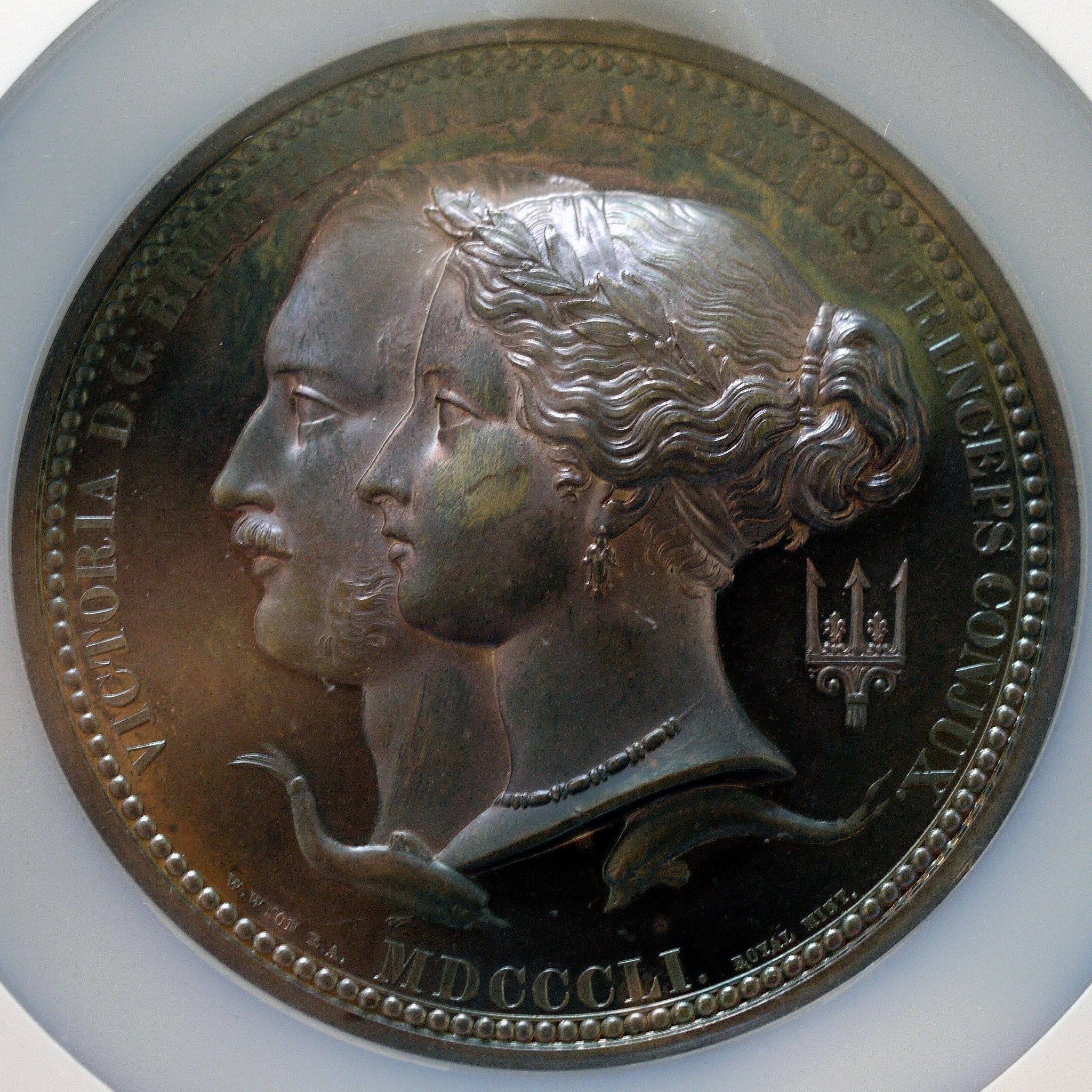 イギリス 大型銀メダル 1851年銘 リストライク ヴィクトリア＆アルバートNGC MS64 - NJ BUYER'S MARKETPLACE