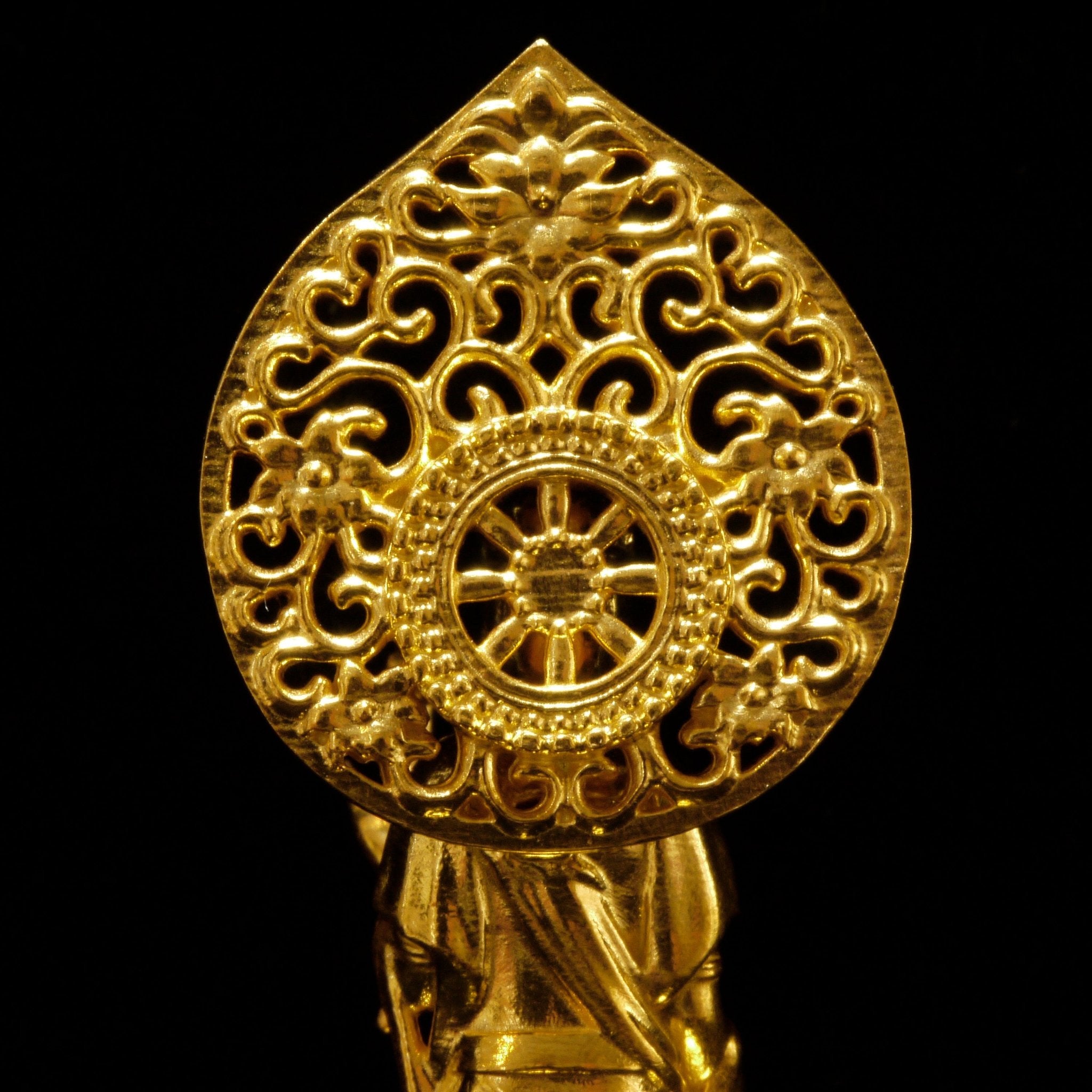 聖観音菩薩 18金製彫像 上川宗照・作 仏教 仏具 - NJ BUYER'S MARKETPLACE