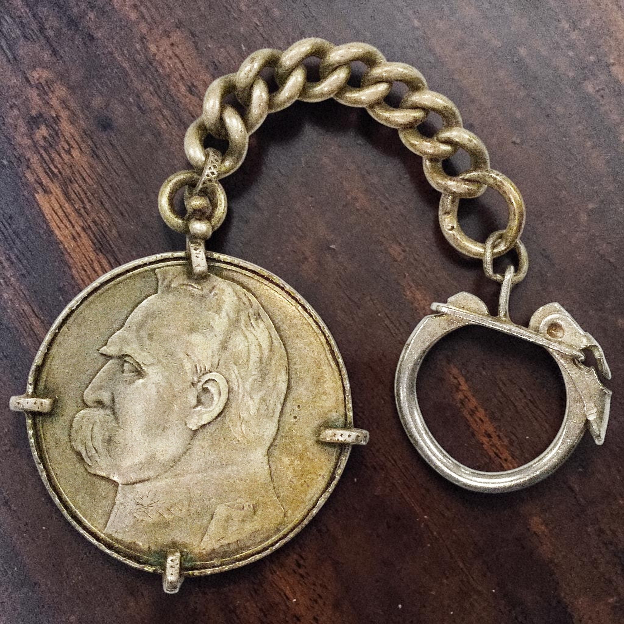 ポーランド 10ズウォティ銀貨 1935年 ユゼフ・ピウスツキ キーホルダー - NJ BUYER'S MARKETPLACE